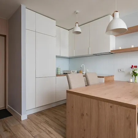 Rondo Onz Modern By Bookinghost 바르샤바