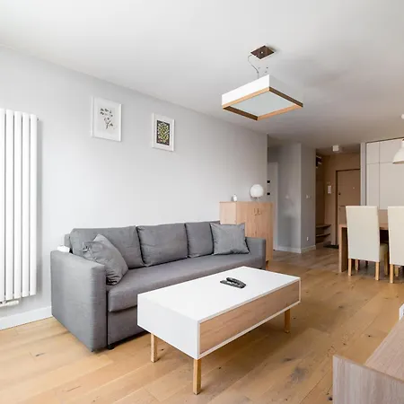 Rondo Onz Modern By Bookinghost 바르샤바