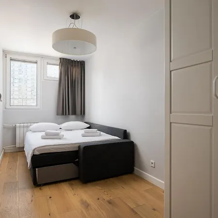 公寓 Rondo Onz Modern By Bookinghost