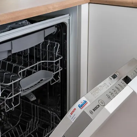 Rondo Onz Modern By Bookinghost